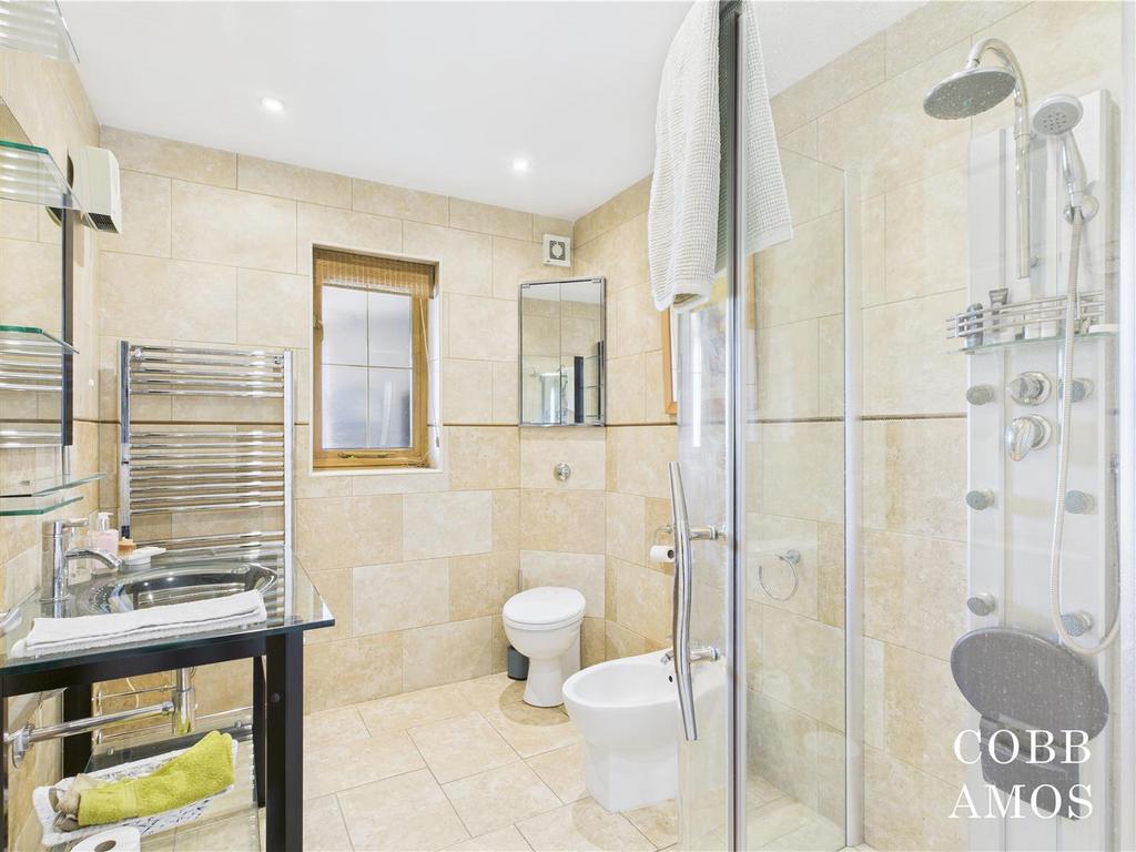 CAM02803 G0-PR0181-STILL009.jpg