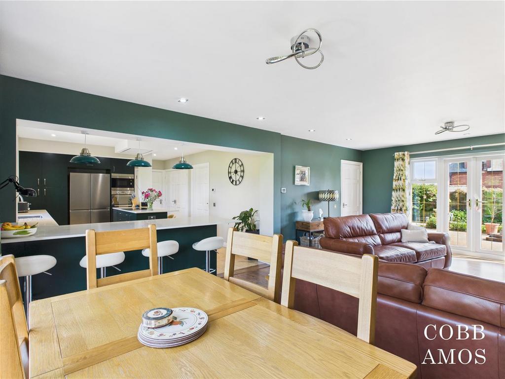 CAM02803 G0-PR0181-STILL066.jpg