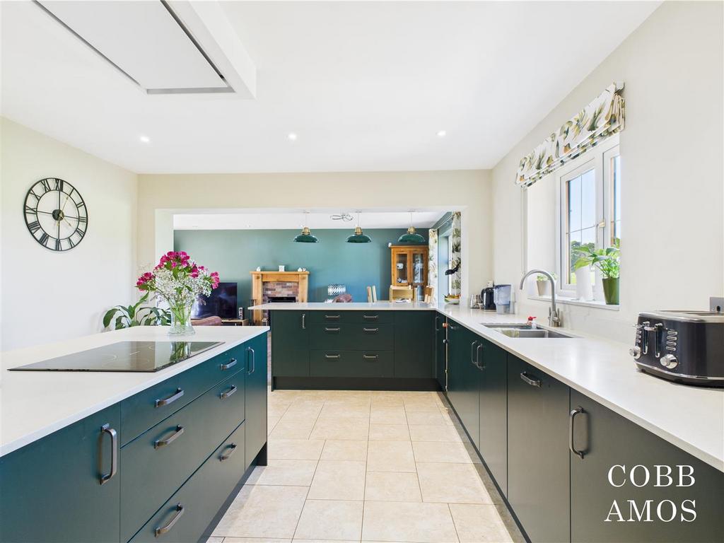 CAM02803 G0-PR0181-STILL053.jpg