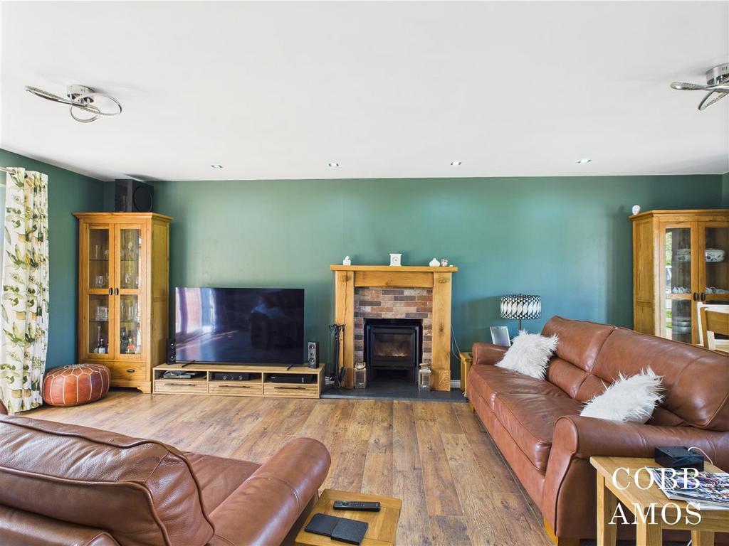 CAM02803 G0-PR0181-STILL071.jpg