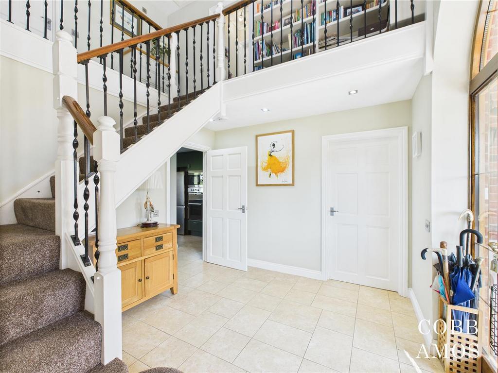 CAM02803 G0-PR0181-STILL082.jpg