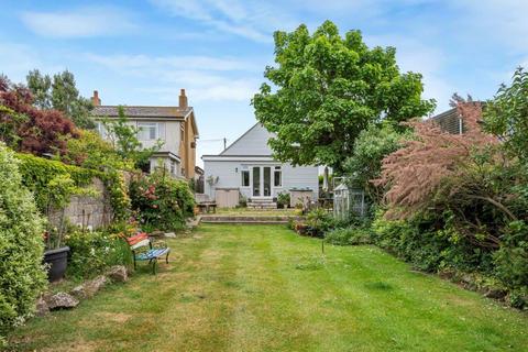 4 bedroom bungalow for sale, Central Avenue, Telscombe Cliffs, BN10 7LY