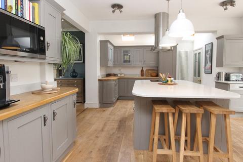 25 Farlands Road, Stourbridge, DY8 2DD