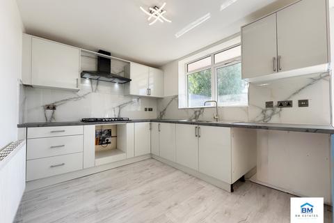 3 Deepdale, Leicester, LE5 4LT