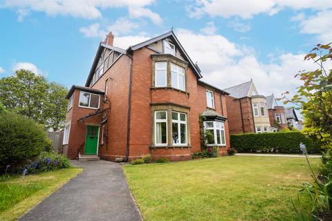 5 bedroom detached house for sale, Park View, Blyth