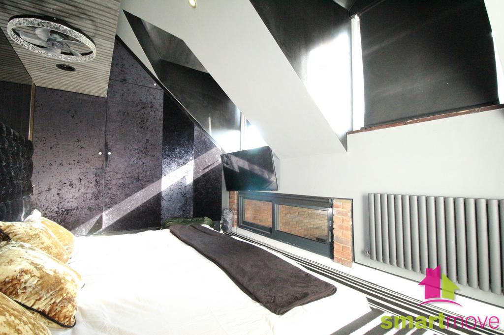 Bedroom 4 with Ensuite on First Floor