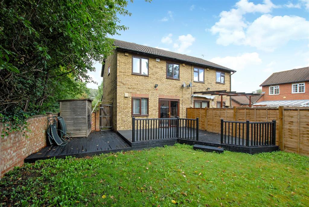21 BAIRD CLOSE (10).jpg