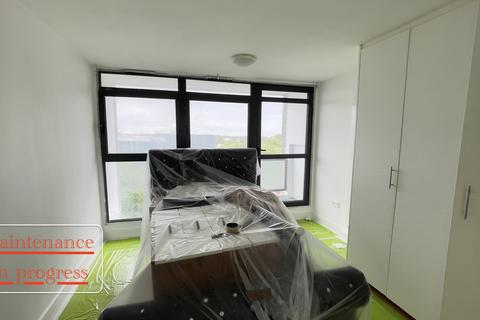 2 bedroom flat to rent, Finchley Road, London NW3