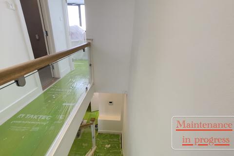 2 bedroom flat to rent, Finchley Road, London NW3