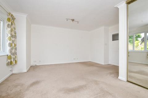 undefined, Westmoreland Drive, Sutton, Surrey