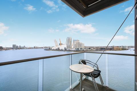 undefined, Fairmont Avenue London E14