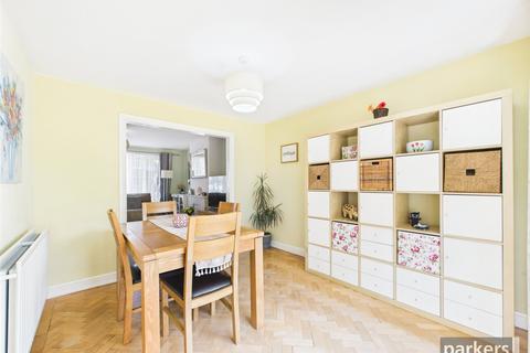 undefined, Lakeside, Reading RG6