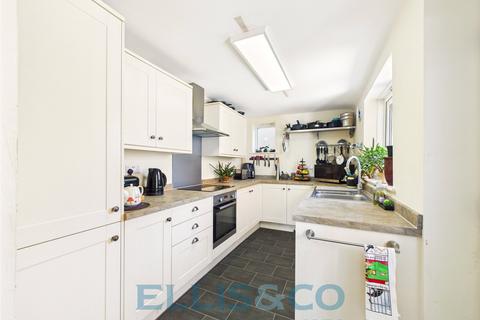 28 Albert Road, Tonbridge, TN9 2SR