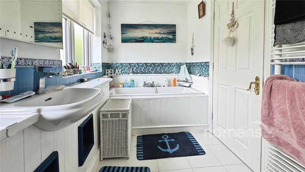 Bathroom 1.1