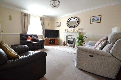 18 Peasmead, Buntingford, SG9 9SF