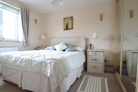 18 Peasmead, Buntingford, SG9 9SF
