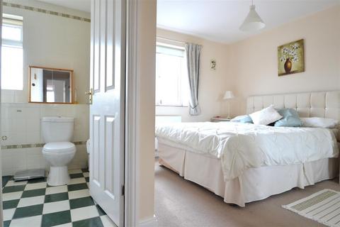 18 Peasmead, Buntingford, SG9 9SF