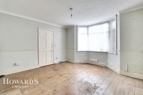 2 bedroom detached house for sale, St Peters Street, Lowestoft