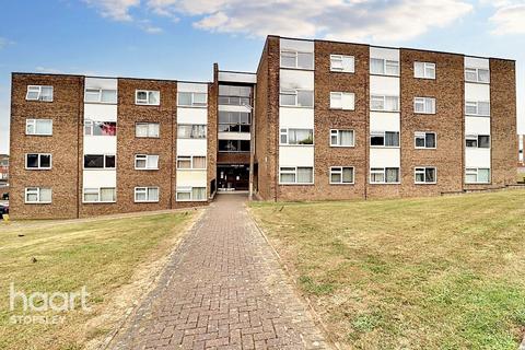Garfield Court Handcross Road, Luton