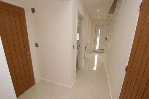 undefined, Low Cudworth Green