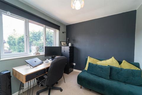 8 Shuttleworth Close, Manchester, M16 8NN