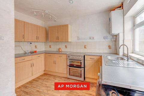 4 bedroom terraced house for sale, Hillside, Southcrest, Redditch, B98