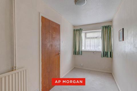 4 bedroom terraced house for sale, Hillside, Southcrest, Redditch, B98