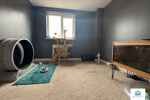13 Farnley Road, Hamilton, Leicester, LE5 1GP