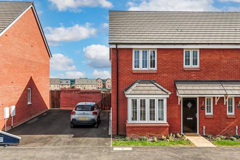 3 bedroom semi-detached house to rent, South Hill Lane, Wellingborough NN8
