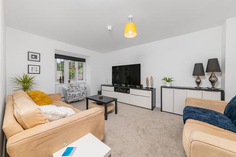 3 bedroom semi-detached house to rent, South Hill Lane, Wellingborough NN8