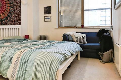 2 bedroom flat to rent, West Point, Wellington Street, Leeds, West Yorkshire, LS1