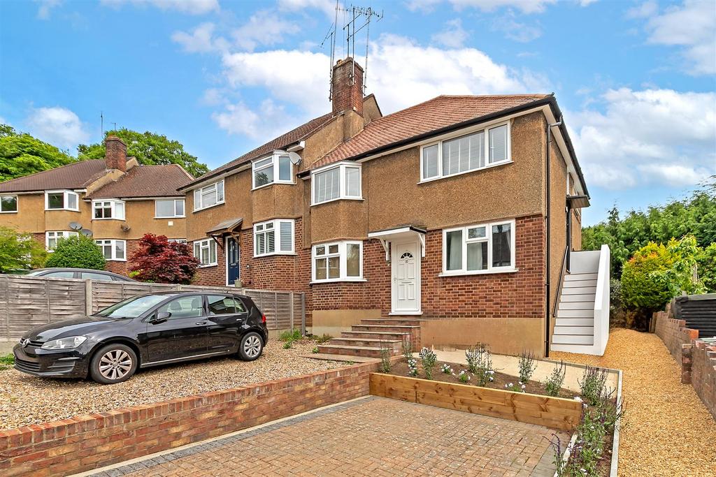 12 Kenton Gardens-8.jpg