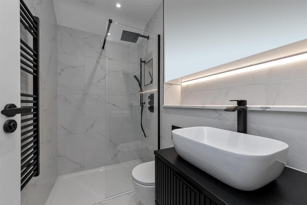 12 Kenton Gardens-32 copy.jpg