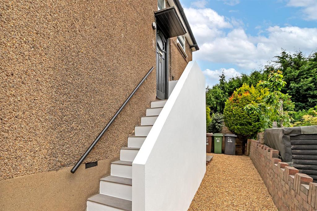 12 Kenton Gardens-11.jpg