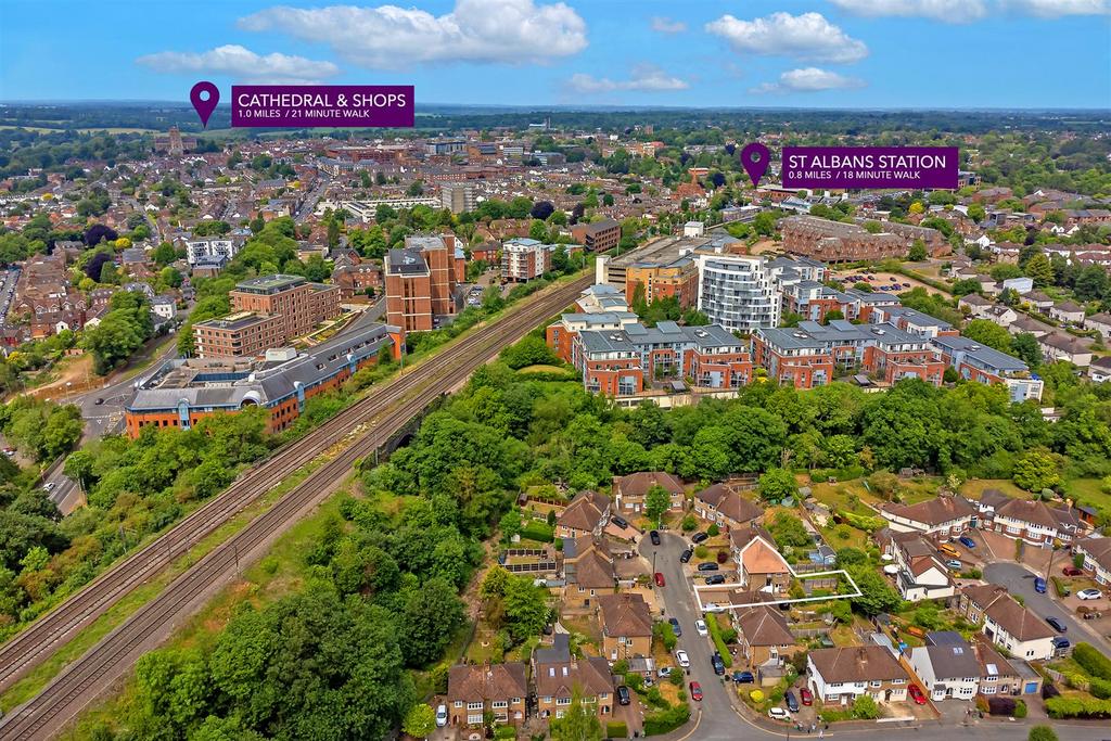12 Kenton Gardens-2.jpg