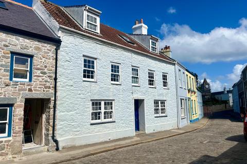 4 bedroom townhouse for sale, Le Huret, Alderney