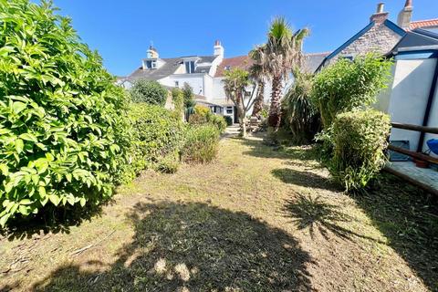 4 bedroom townhouse for sale, Le Huret, Alderney