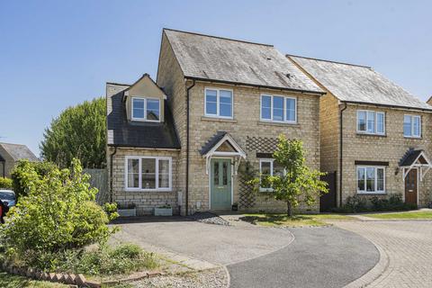 4 bedroom detached house for sale, Sherwood Close, Launton, OX26