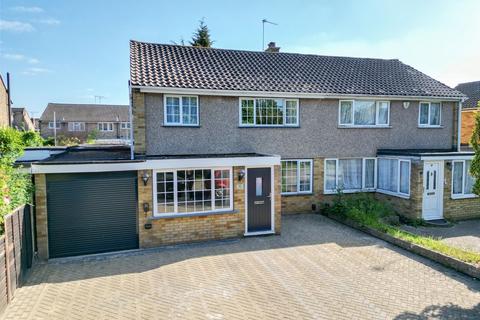 32 Fleet Road, Northfleet, Gravesend, DA11 8EE