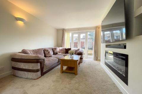 32 Fleet Road, Northfleet, Gravesend, DA11 8EE
