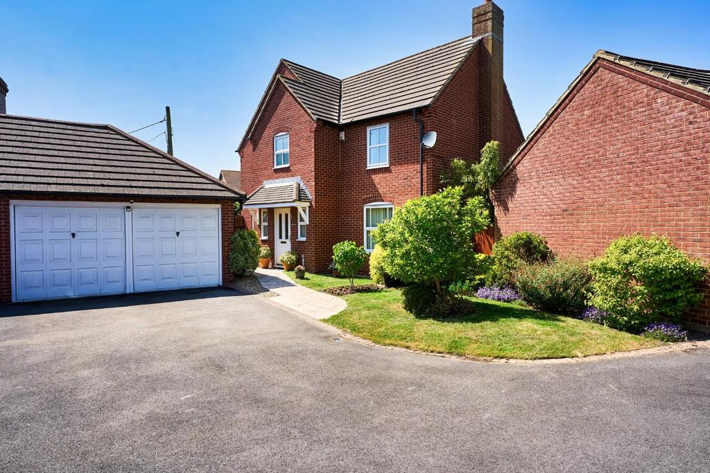 31 Grange Farm Rd  BS49 4 RB 54.jpeg