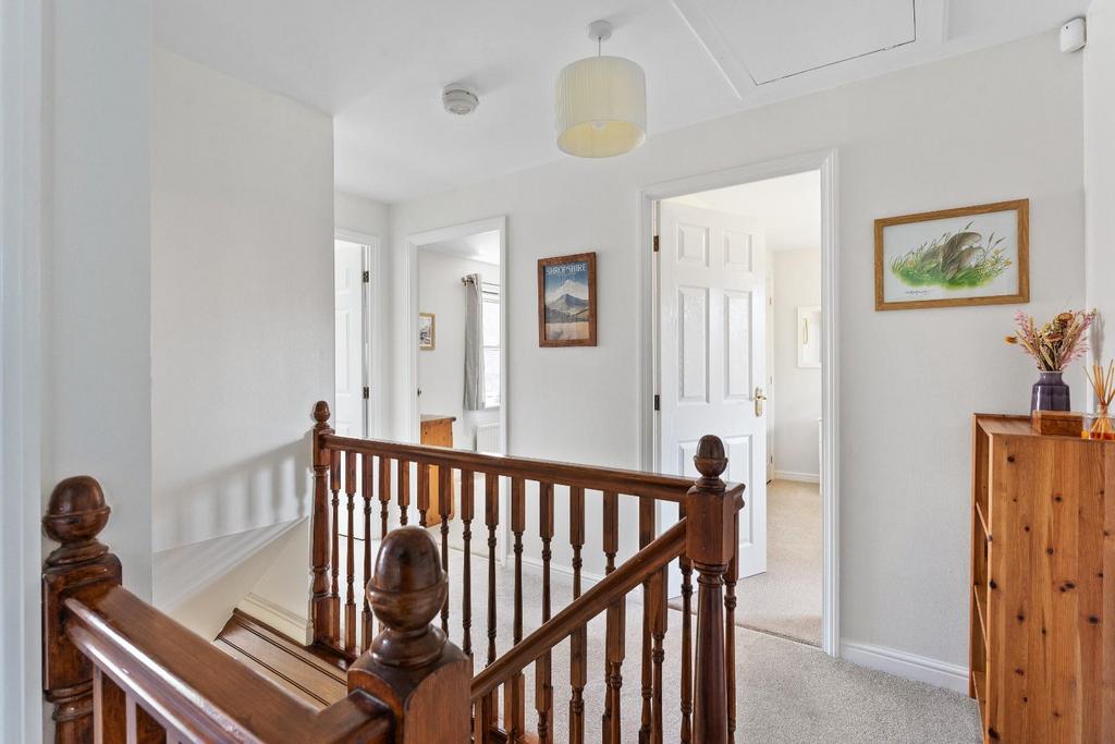31 Grange Farm Rd  BS49 4 RB 28.jpg