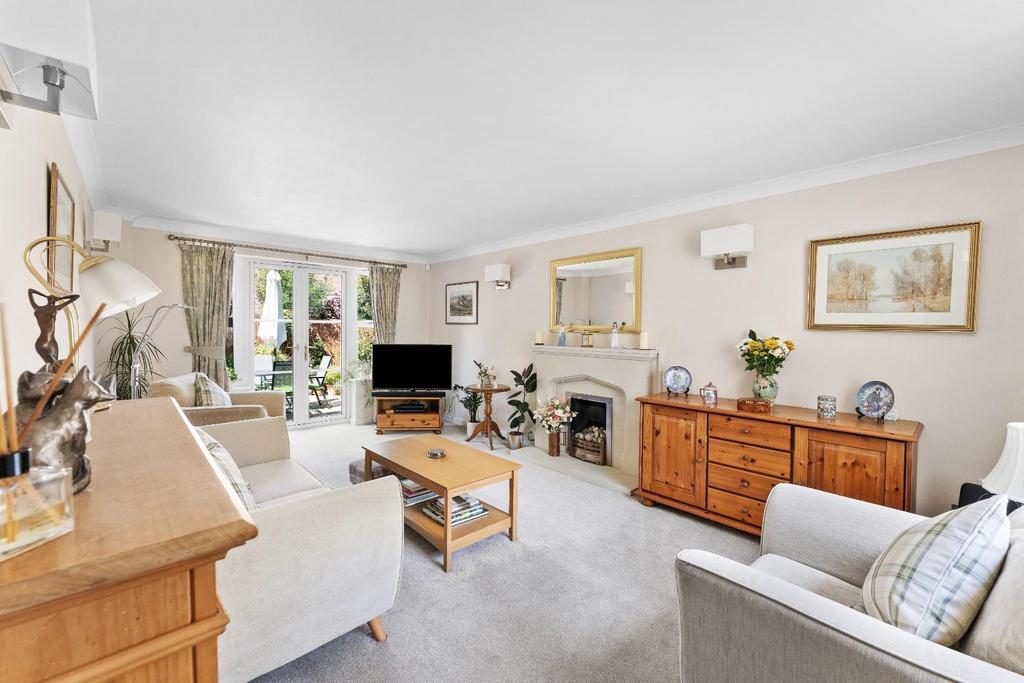 31 Grange Farm Rd  BS49 4 RB 5.jpg