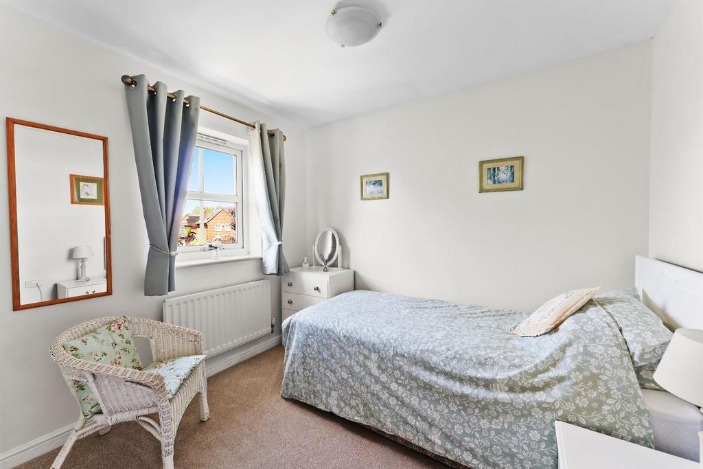 31 Grange Farm Rd  BS49 4 RB 25.jpg