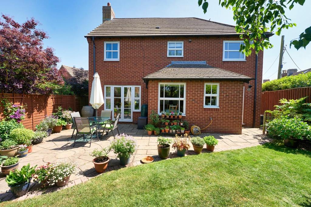 31 Grange Farm Rd  BS49 4 RB 43.jpeg
