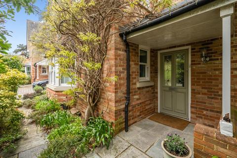 2, St Agnes Cottages Halfpenny Lane, Ascot, SL5 0EQ
