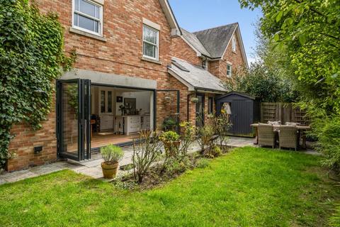 2, St Agnes Cottages Halfpenny Lane, Ascot, SL5 0EQ