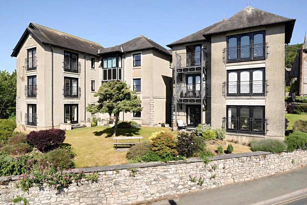 2 bedroom apartment for sale