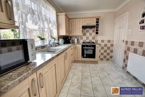 2 bedroom semi-detached bungalow for sale, Deepdene Grove, Seaburn