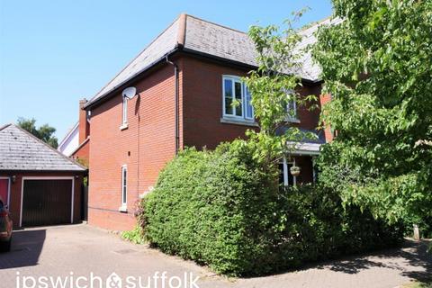 58 Alnesbourn Crescent, Ipswich, IP3 9GD
